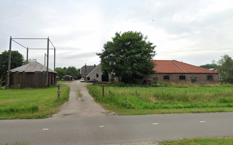 Nieuwe pluimveestal aan sportlaan in Zeist lijkt voorlopig van de baan
