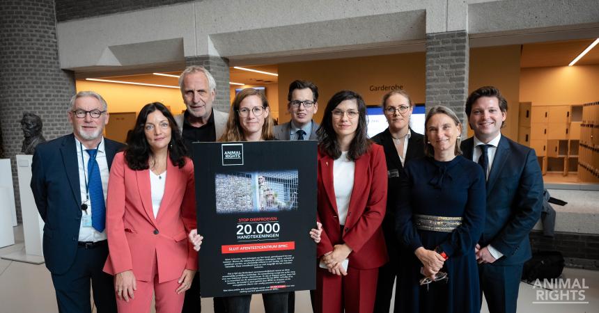 20.000 handtekeningen voor sluiting apenhel BPRC